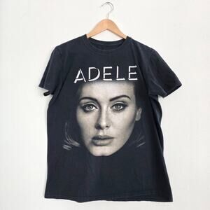 Adele Medium Live 2016 Tour Concert Graphic TShirt Black Portrait Band Tee Music